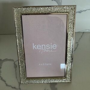 Kensie Home Silver Glitter Photo Frame 4x6 LIKE NEW